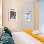 Apartment Charming With Terrace - 2 Guests - Near Montmartre Paris