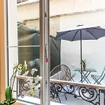 Charming With Terrace - 2 Guests - Near Montmartre Apartment