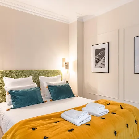 Charming With Terrace - 2 Guests - Near Montmartre Apartment