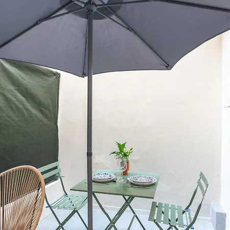 Charming With Terrace - 2 Guests - Near Montmartre Apartman Párizs