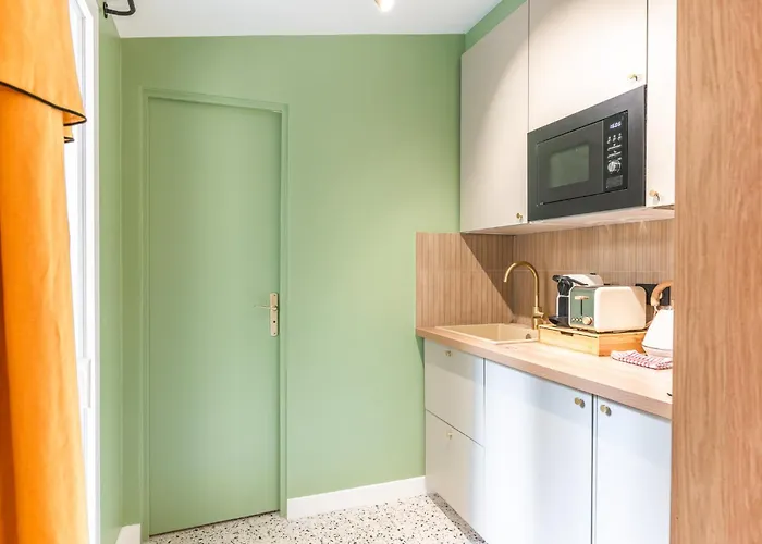 Charming With Terrace - 2 Guests - Near Montmartre Apartman